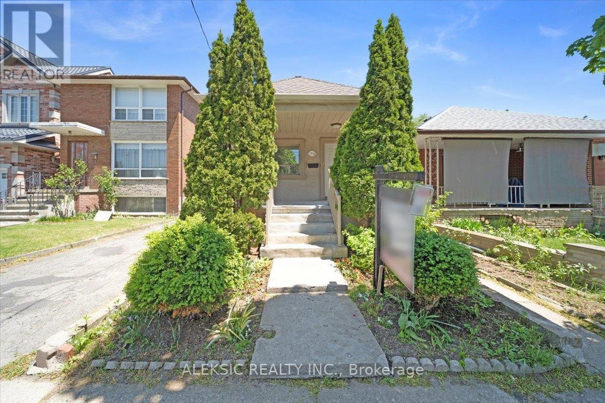 179 THIRTIETH STREET - Photo 1