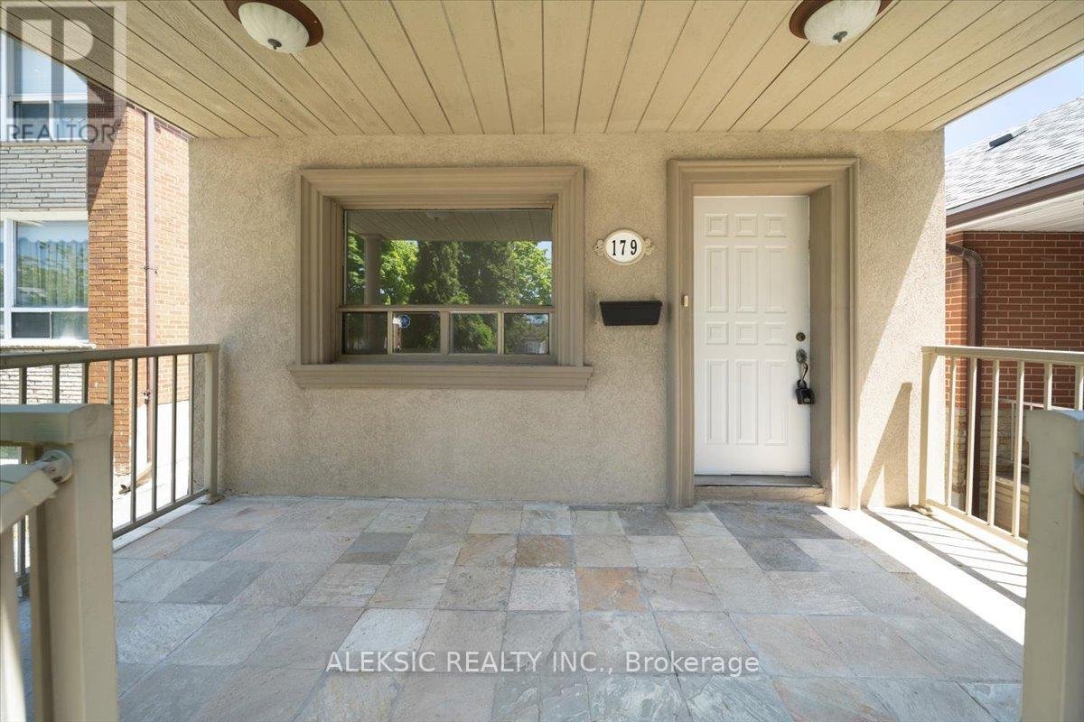 179 THIRTIETH STREET - Photo 2