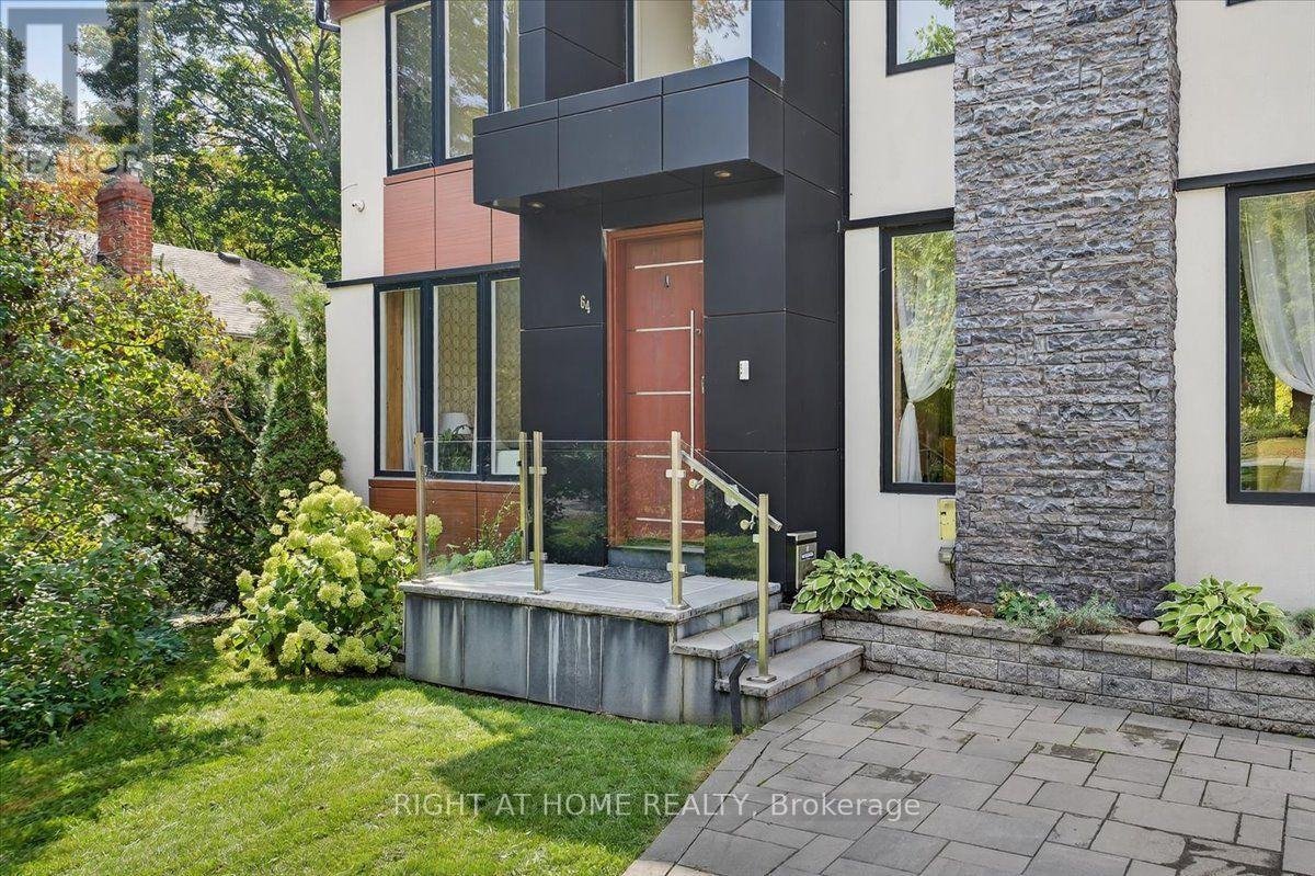 64 LARWOOD BOULEVARD - Photo 2