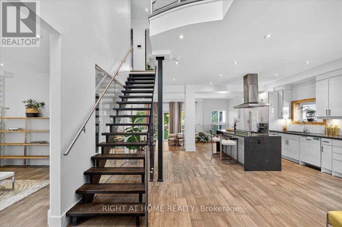 64 LARWOOD BOULEVARD - Photo 3