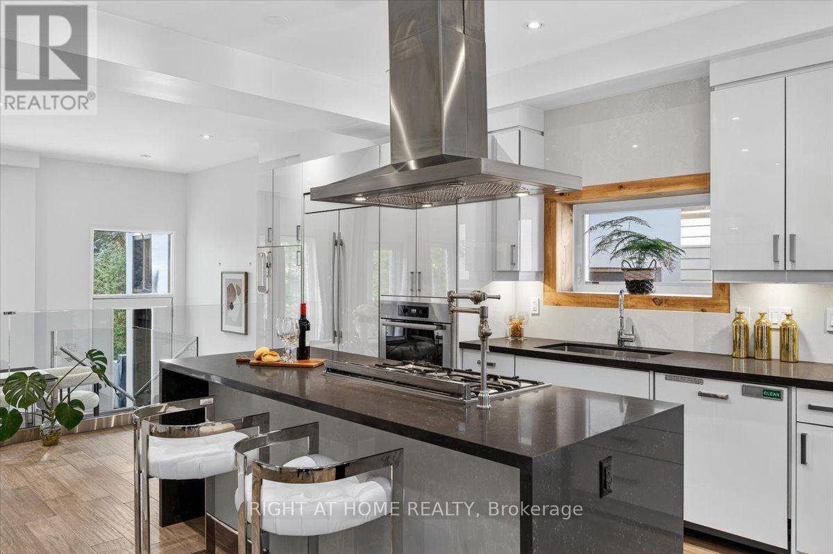 64 LARWOOD BOULEVARD - Photo 7
