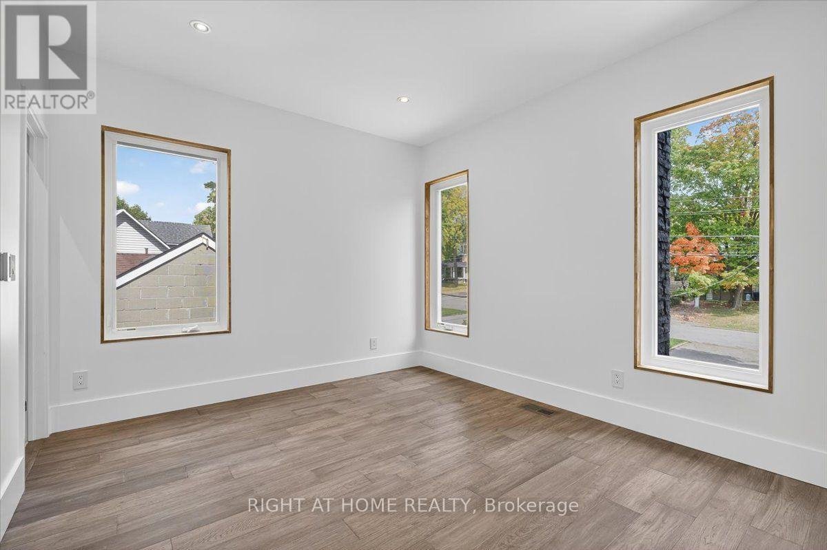 64 LARWOOD BOULEVARD - Photo 26