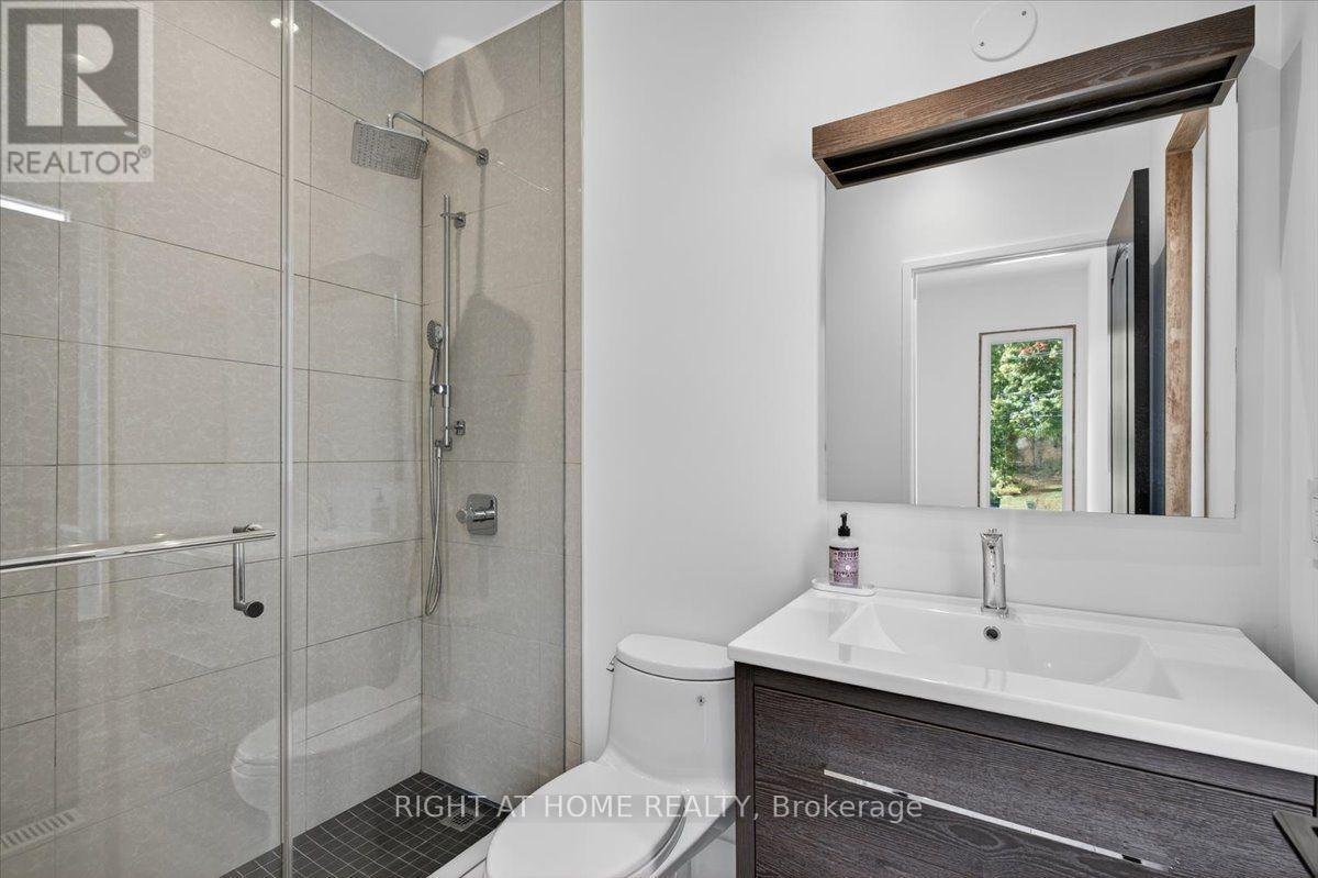 64 LARWOOD BOULEVARD - Photo 27