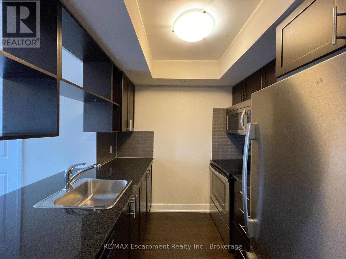907 - 6 EVA ROAD - Photo 6