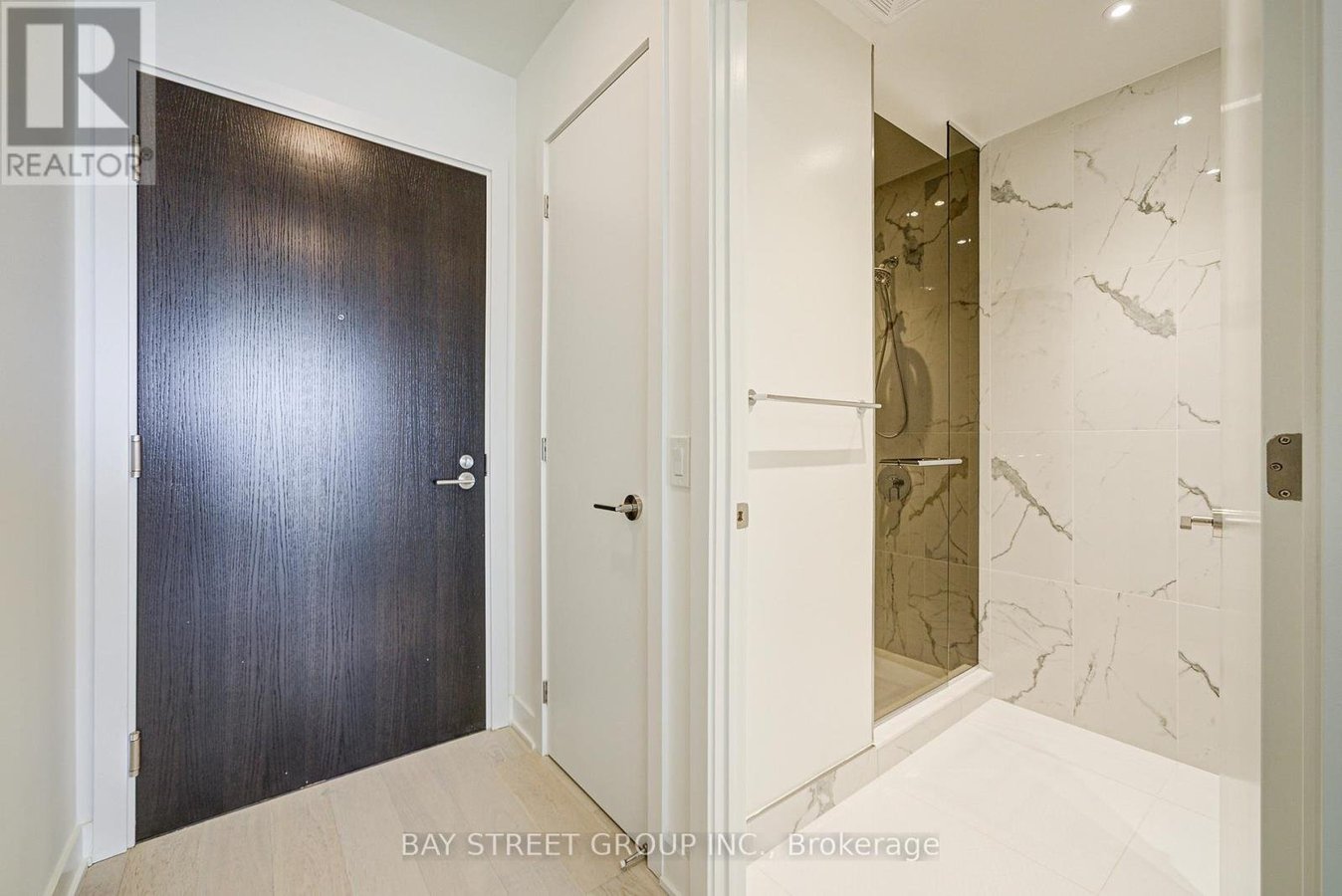 5408 - 11 YORKVILLE AVENUE - Photo 2