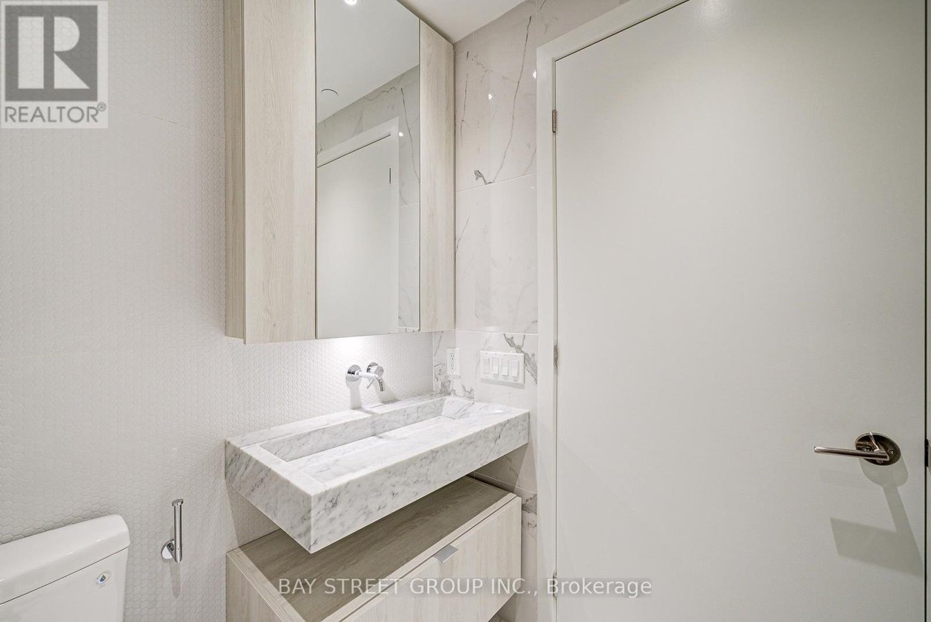 5408 - 11 YORKVILLE AVENUE - Photo 4