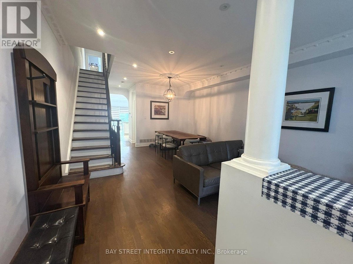 UPPER 162 CLAREMONT STREET - Photo 4