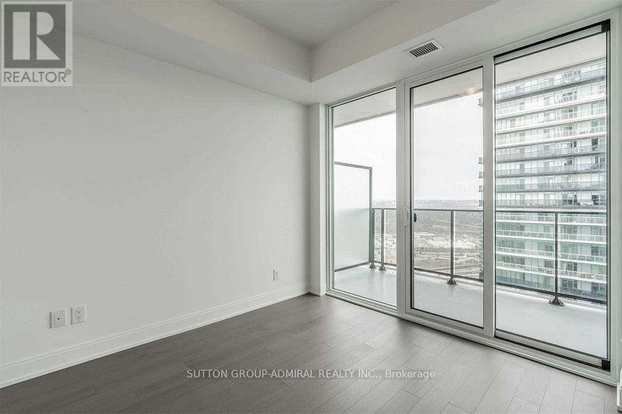 2103 - 70 ANNIE CRAIG DRIVE - Photo 8