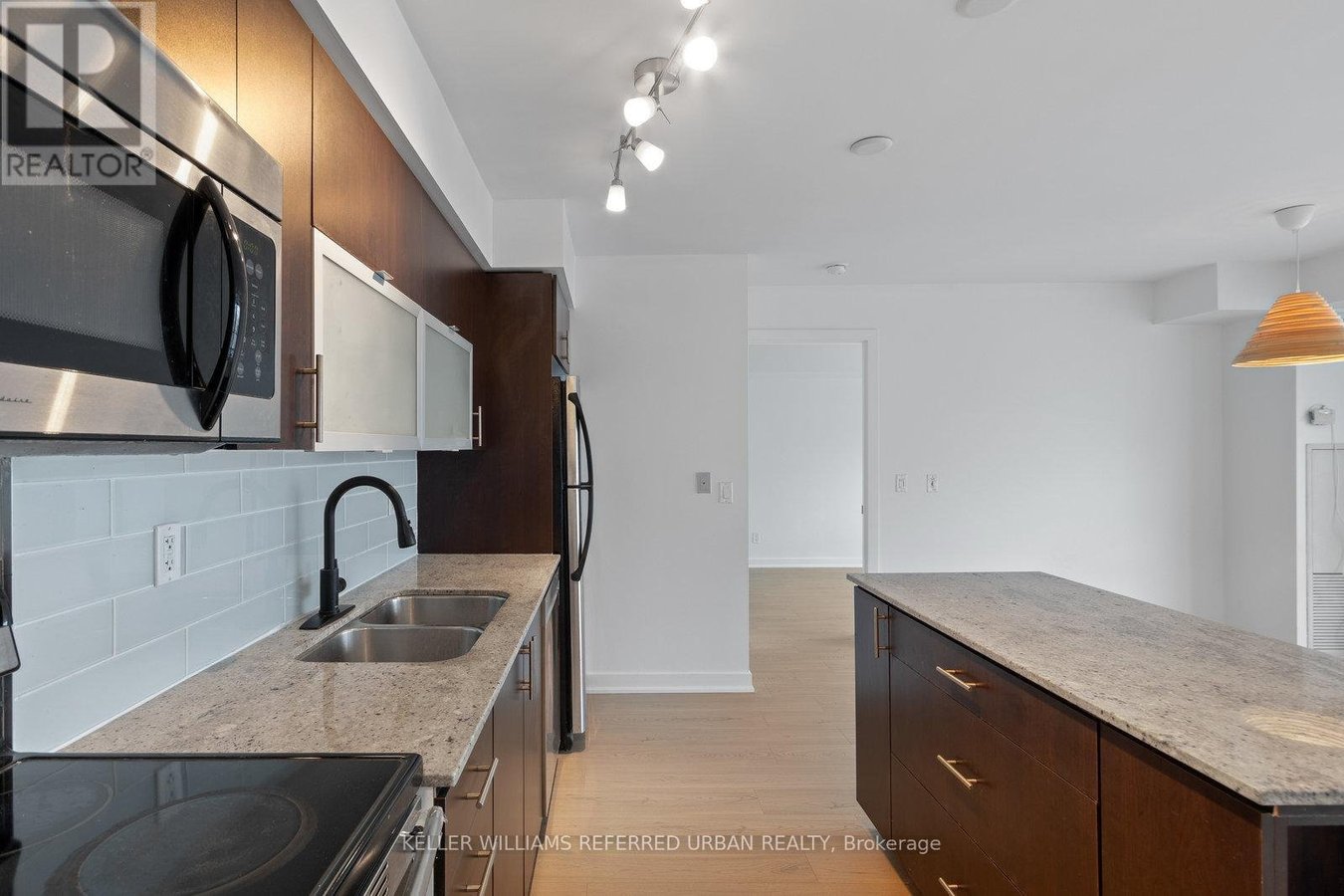 1207 - 80 WESTERN BATTERY ROAD - Photo 4