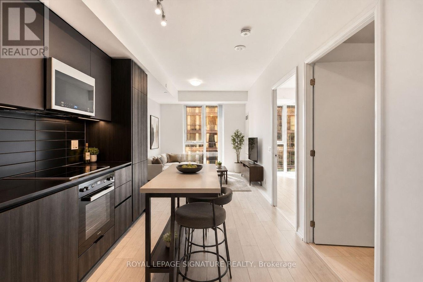 1519 - 400 KING STREET W - Photo 1
