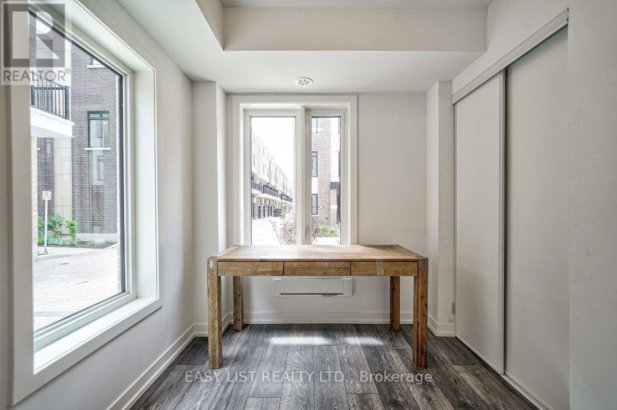 27 SPRUCE PINES CRESCENT - Photo 4