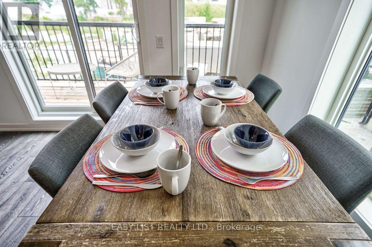 27 SPRUCE PINES CRESCENT - Photo 5
