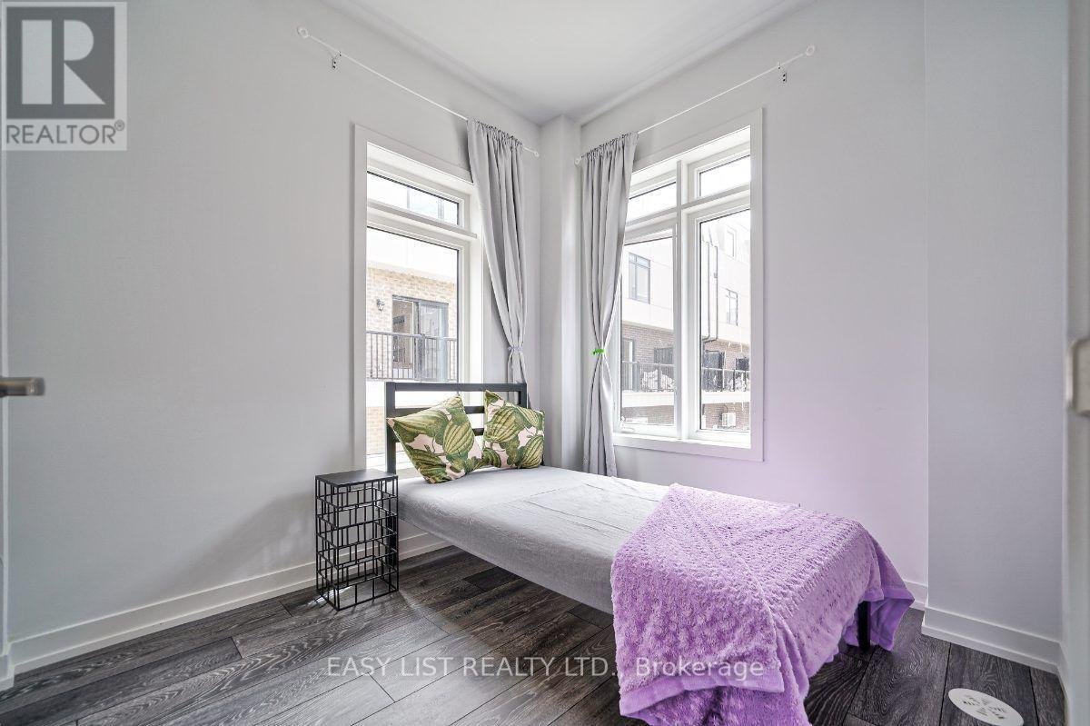 27 SPRUCE PINES CRESCENT - Photo 10