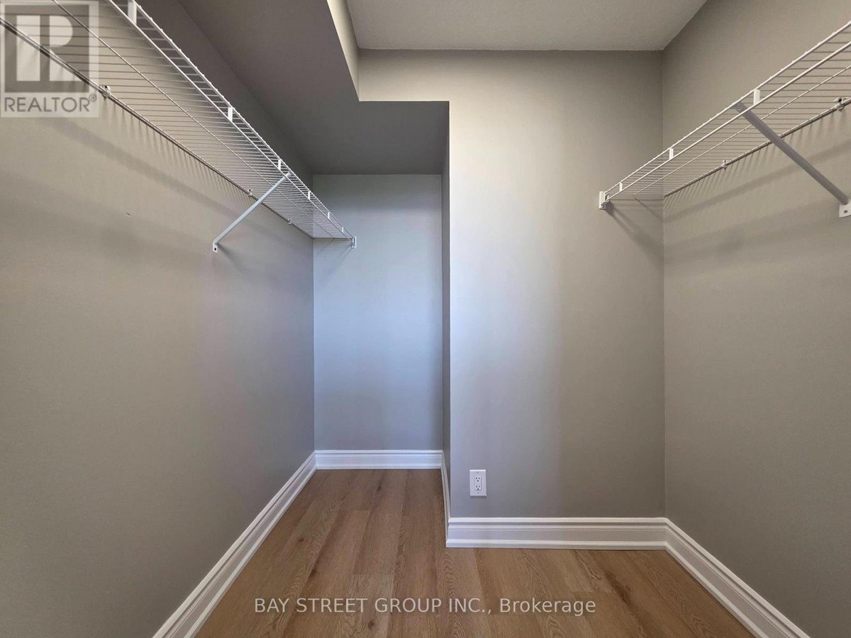 2011 - 1 ABERFOYLE CRESCENT - Photo 16