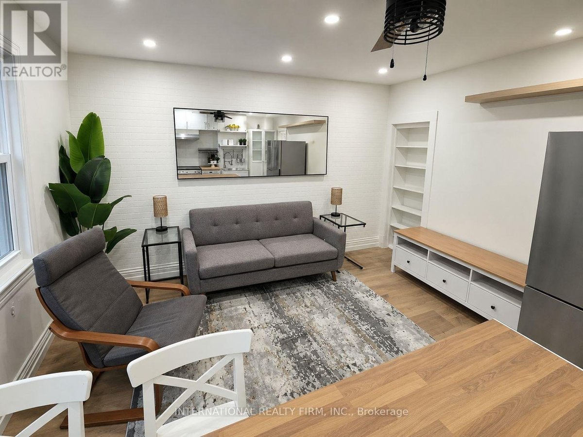 UPPER - 793 DUFFERIN STREET - Photo 8
