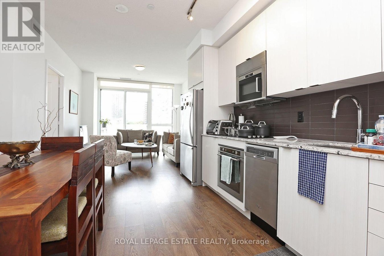 510 - 101 ERSKINE AVENUE - Photo 5