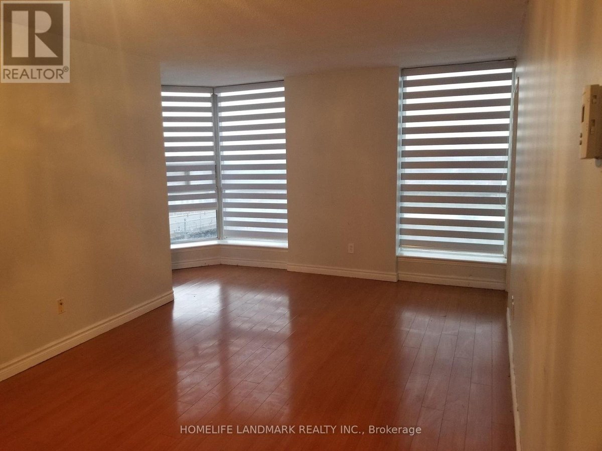 901 - 2460 EGLINTON AVENUE E - Photo 3