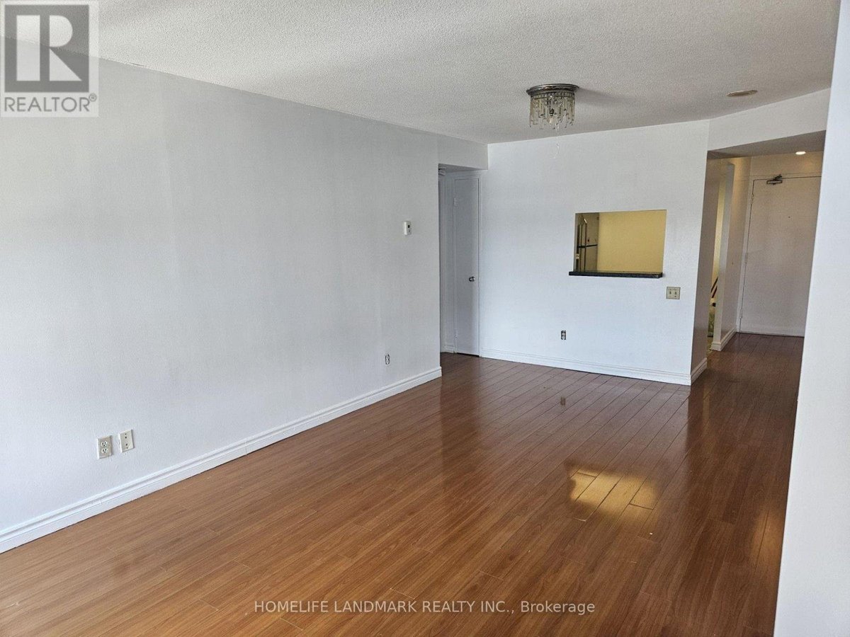 901 - 2460 EGLINTON AVENUE E - Photo 4