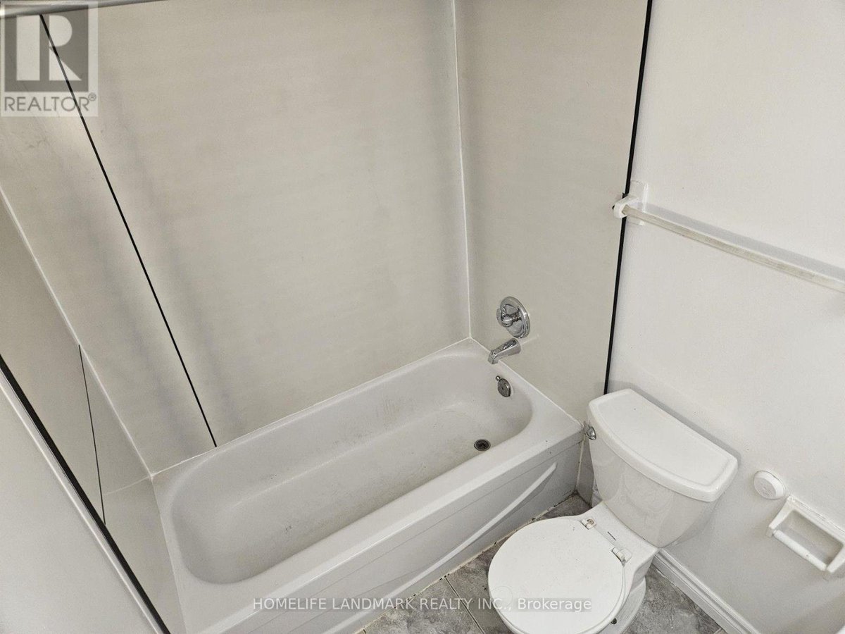 901 - 2460 EGLINTON AVENUE E - Photo 8
