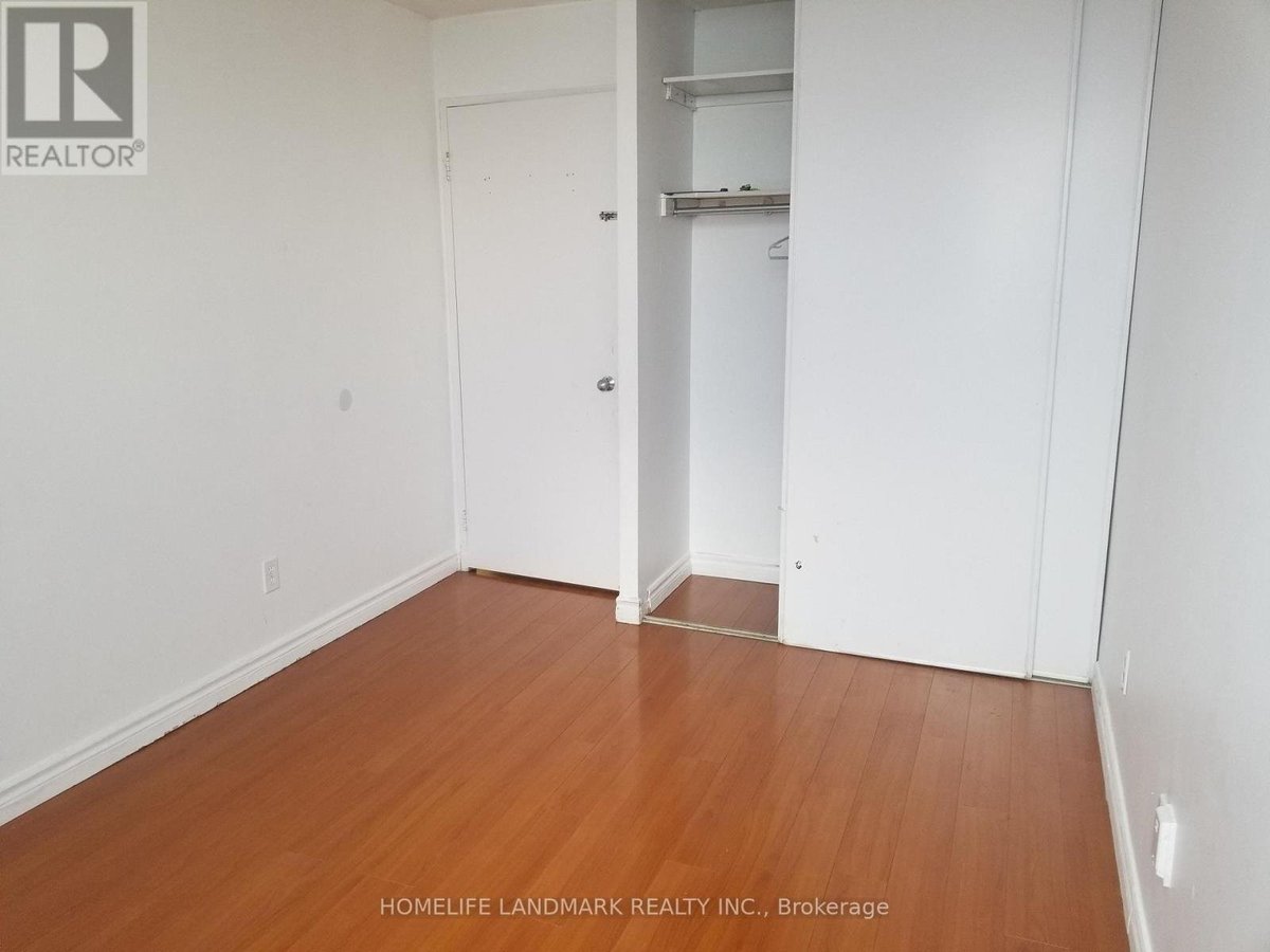 901 - 2460 EGLINTON AVENUE E - Photo 20