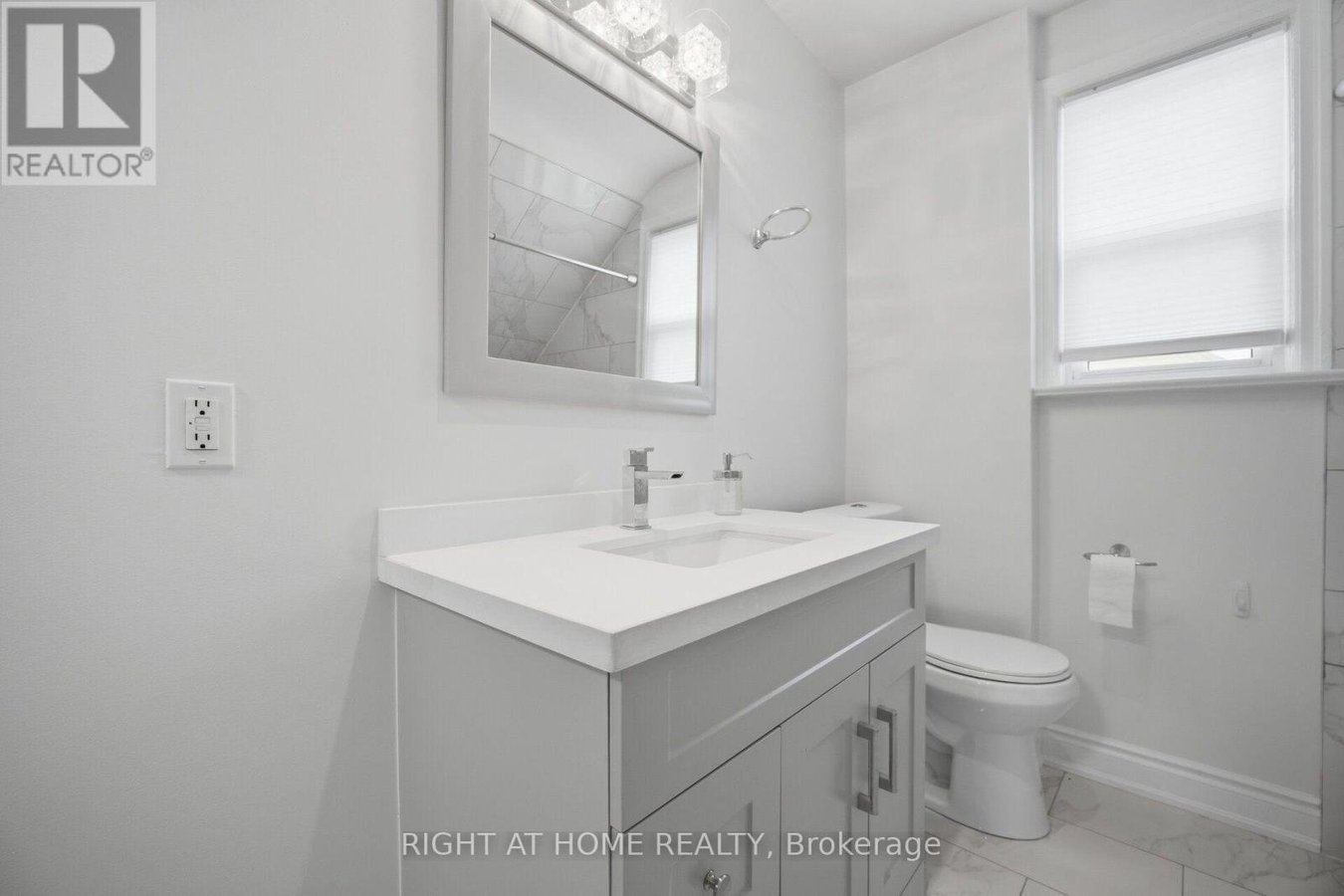 154 MARTIN GROVE ROAD - Photo 25