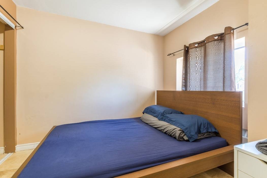 611 Gerrard Street East - Photo 6