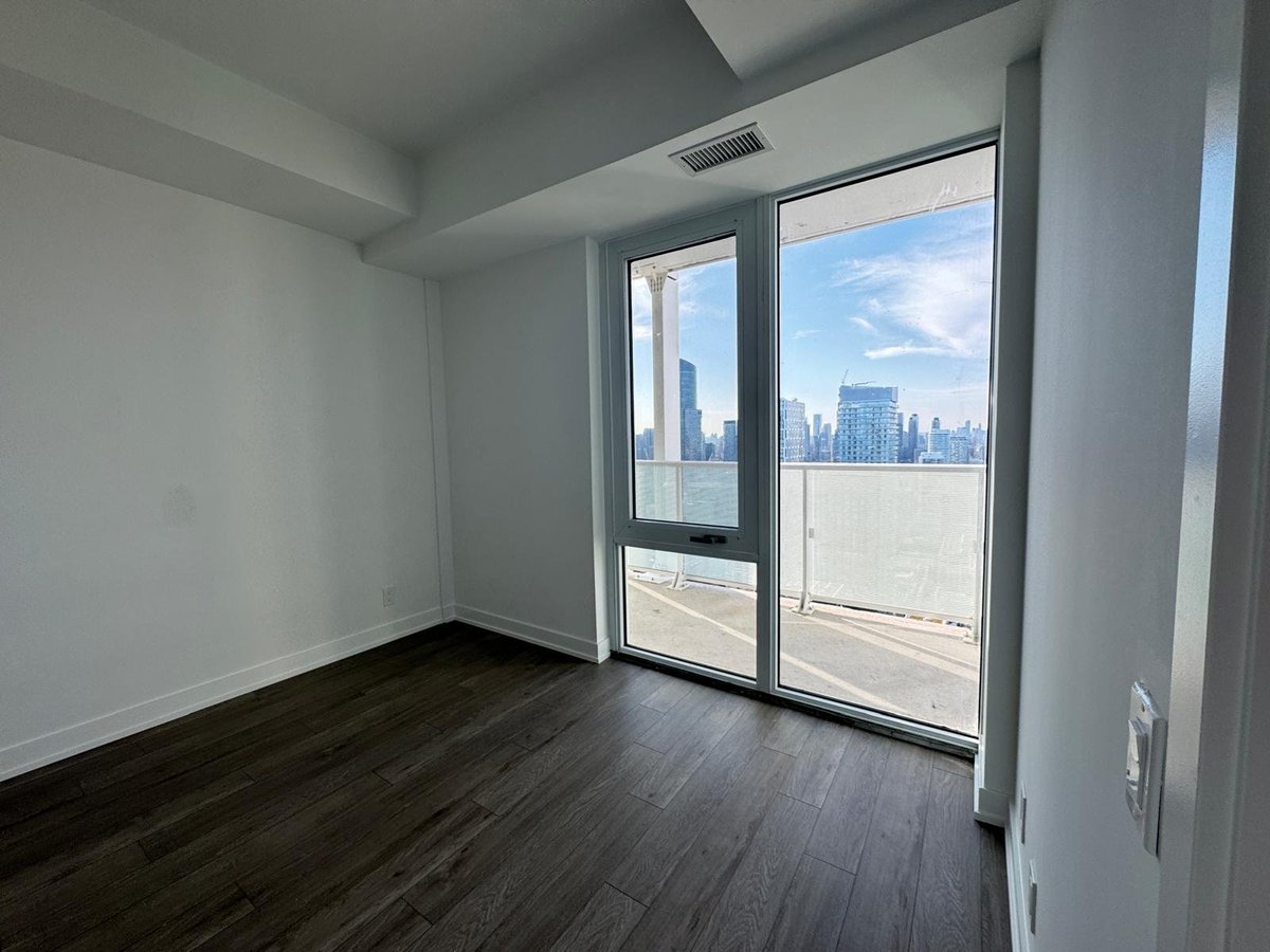 89 Queen Street East - Photo 3