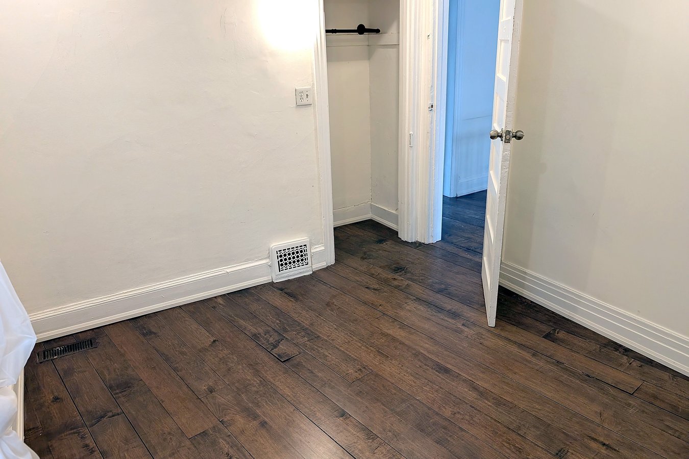 176 Walmer Road - Photo 8