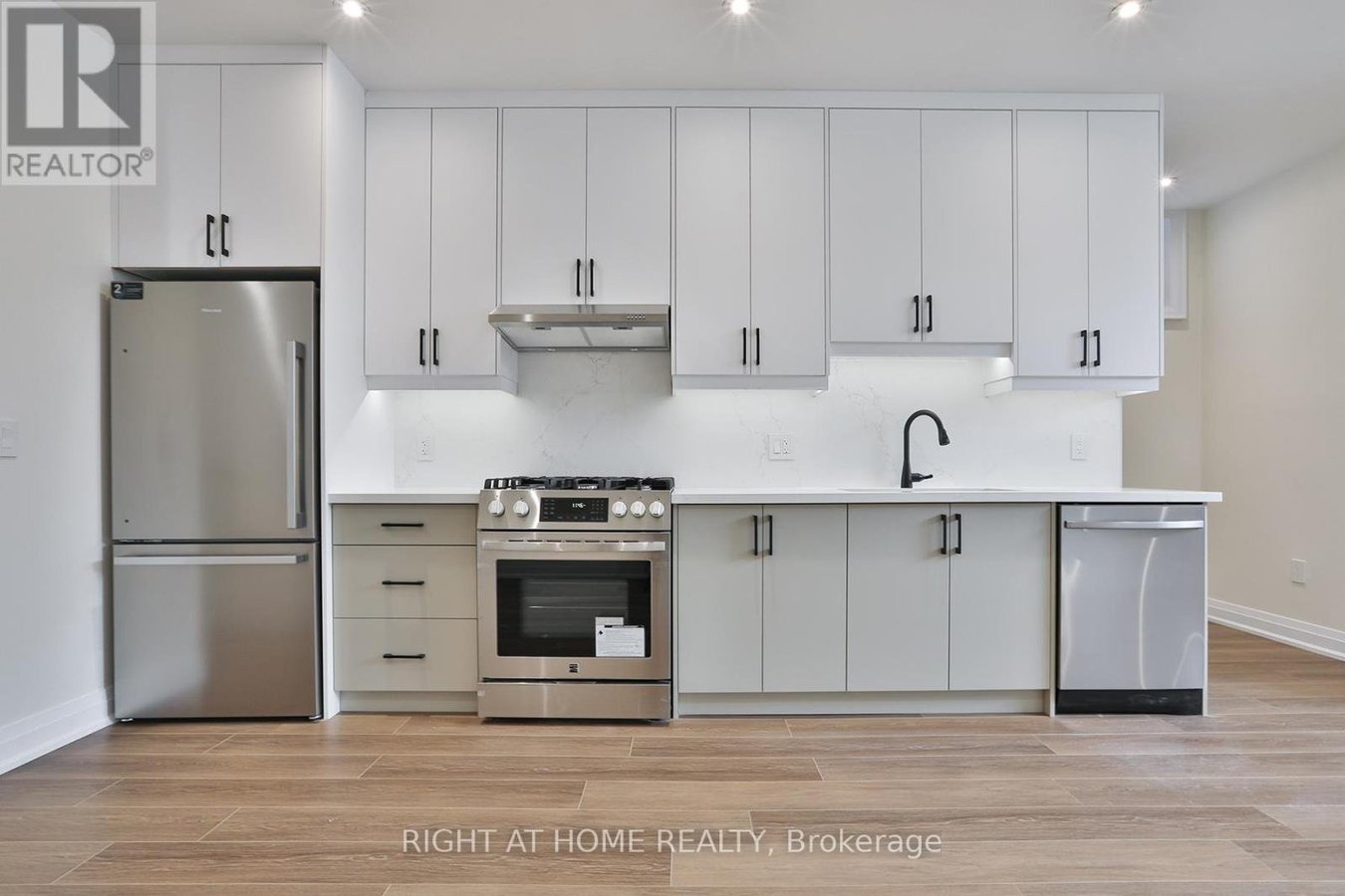 2 - 39 FIFTEENTH STREET - Photo 3
