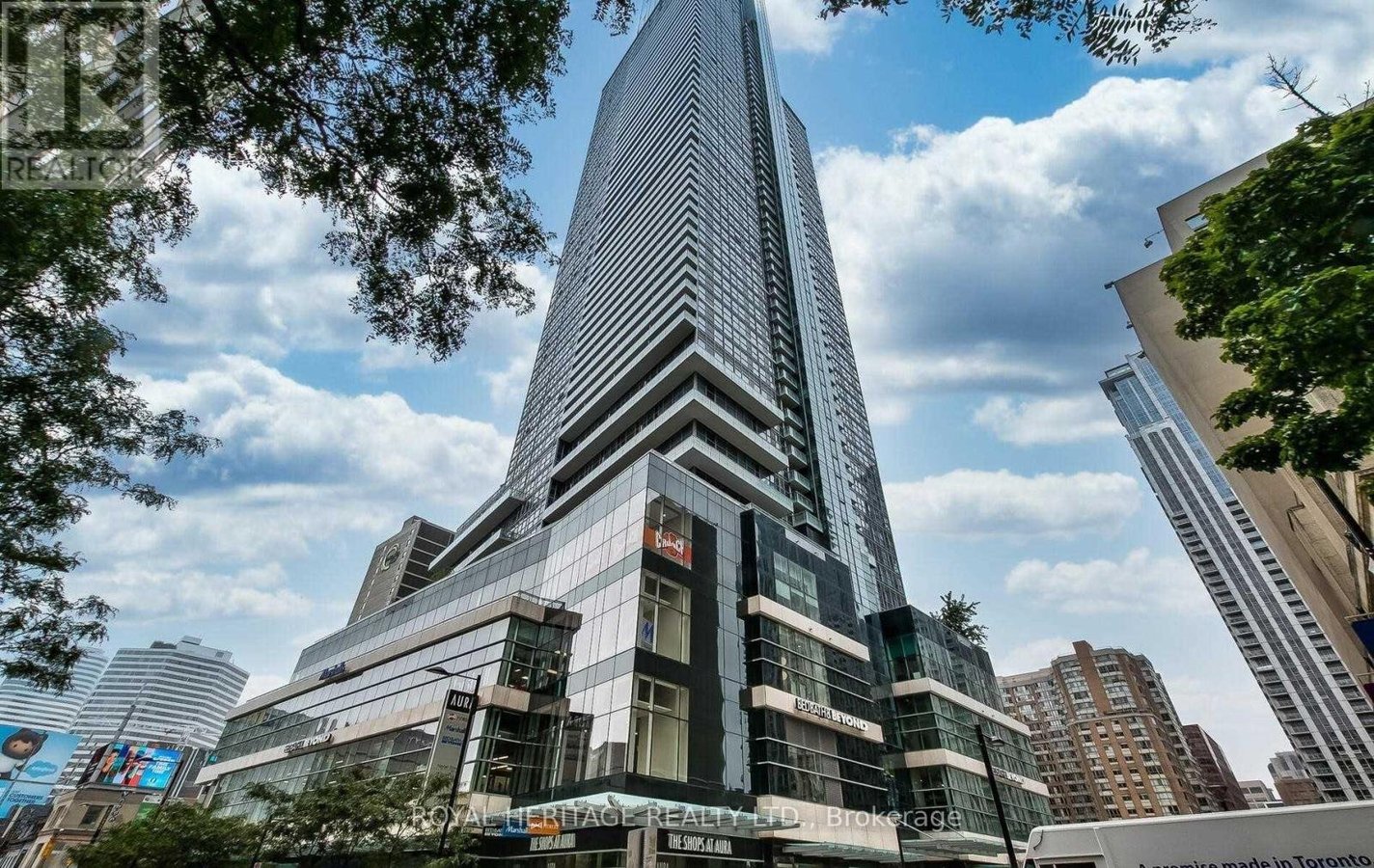510 - 386 YONGE STREET - Photo 1
