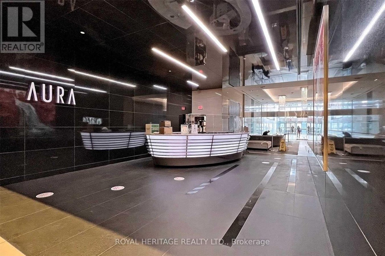 510 - 386 YONGE STREET - Photo 2