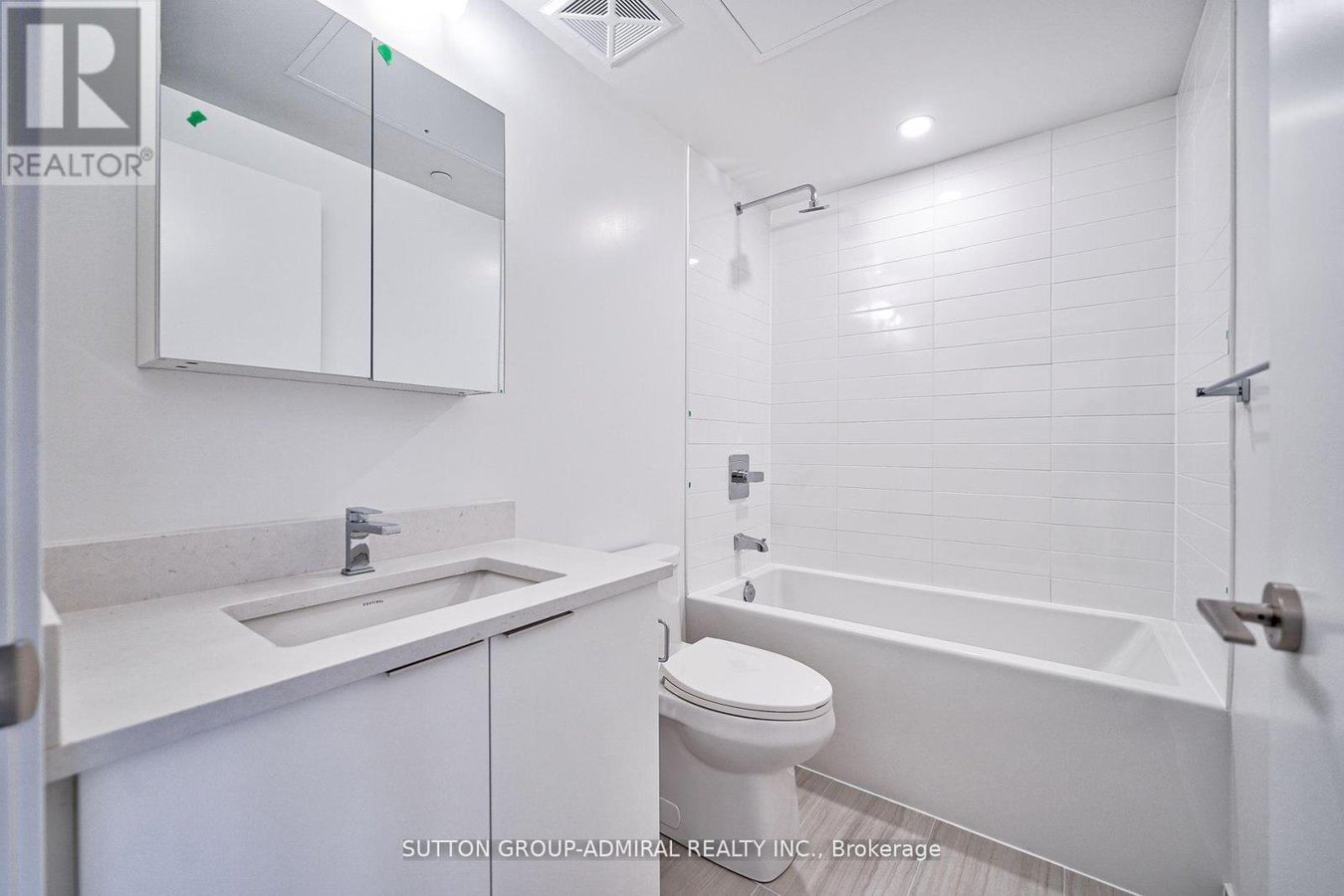 1905 - 2033 KENNEDY ROAD - Photo 14