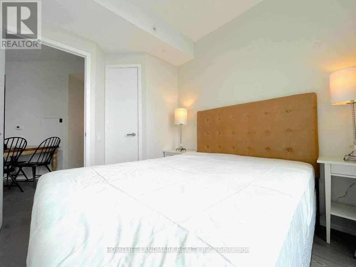 4502 - 45 CHARLES STREET E - Photo 8