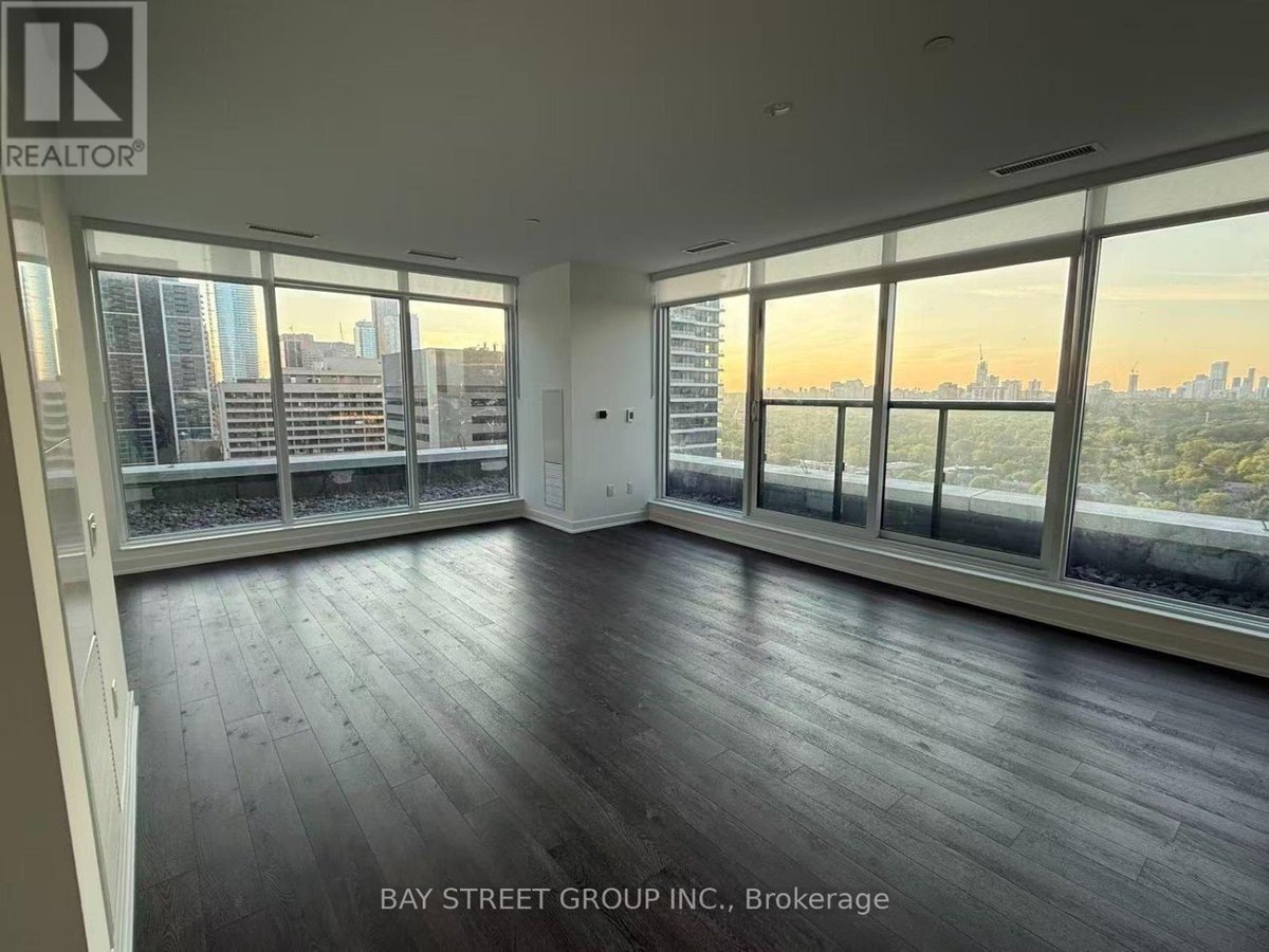 2604 - 609 SHERBOURNE STREET - Photo 2
