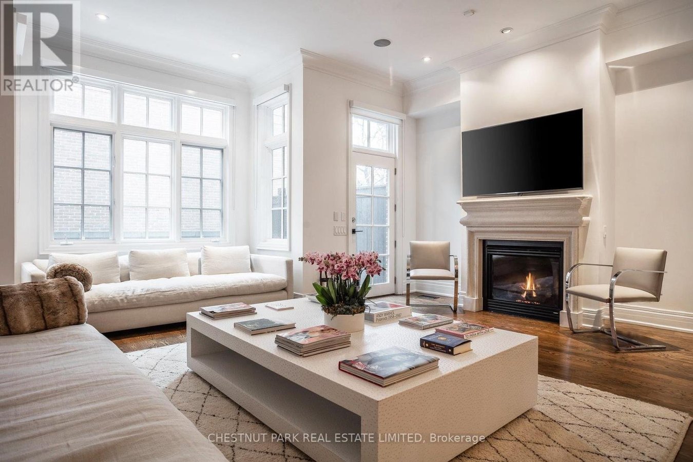 107 LONSDALE ROAD - Photo 4