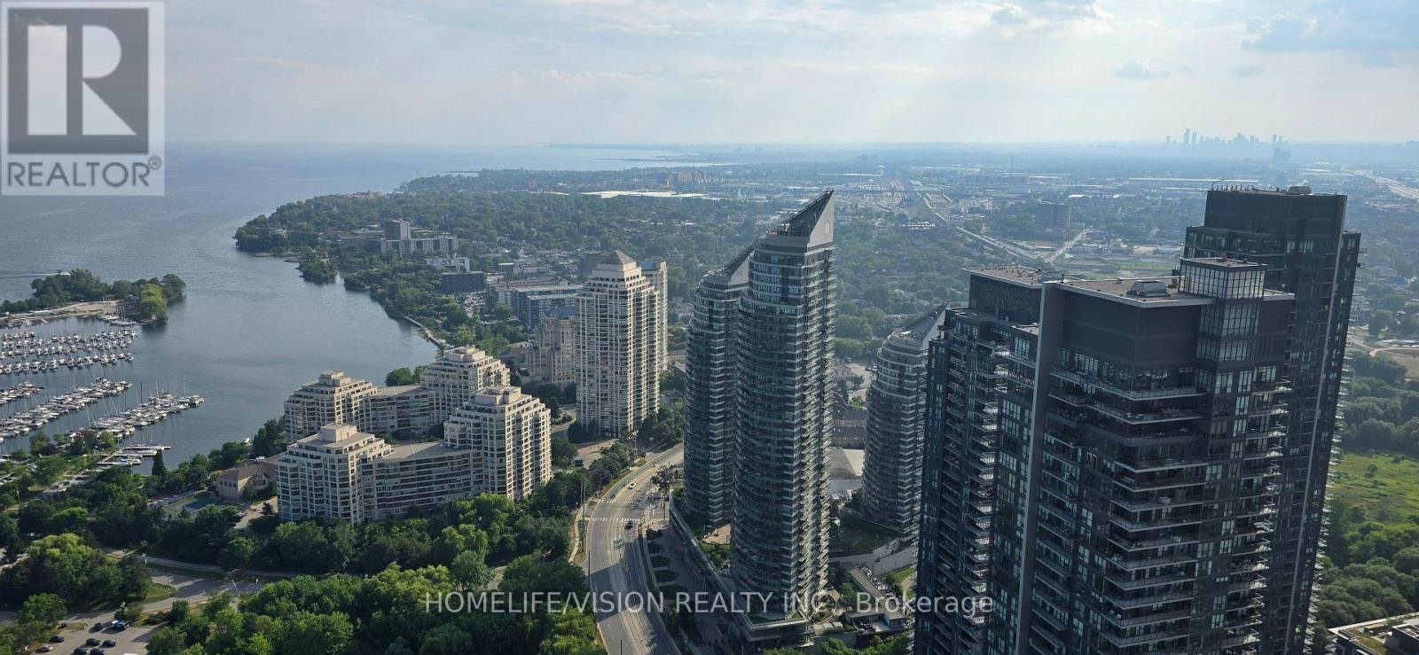 5308 - 30 SHORE BREEZE DRIVE - Photo 3