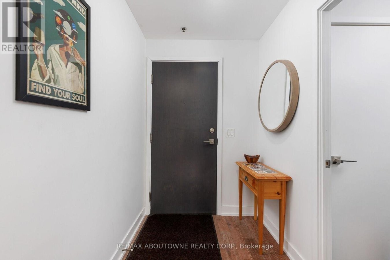 1804 - 20 MINOWAN MIIKAN LANE - Photo 4