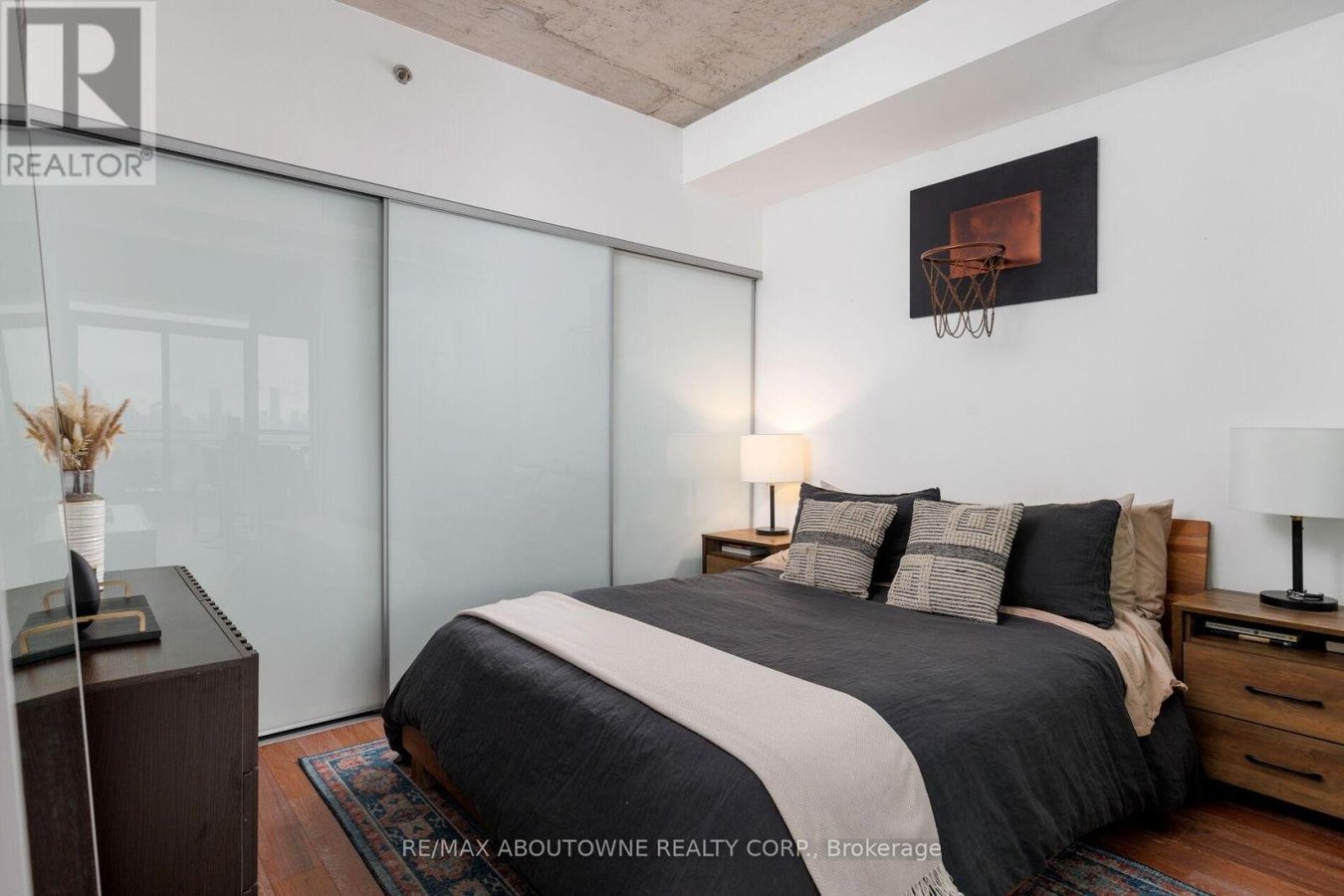 1804 - 20 MINOWAN MIIKAN LANE - Photo 21