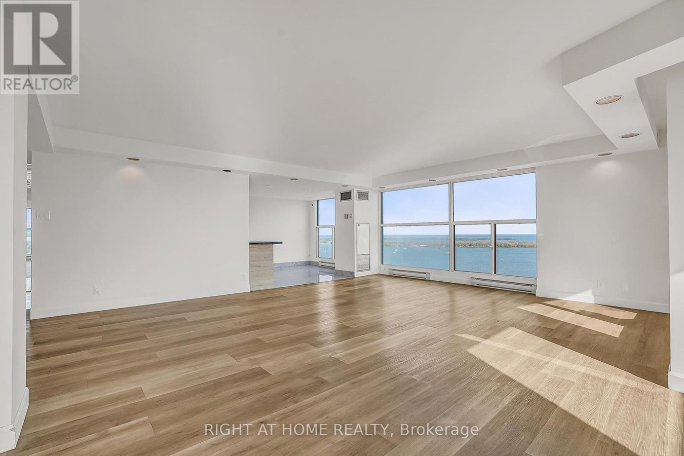 3008 - 99 HARBOUR SQUARE - Photo 7