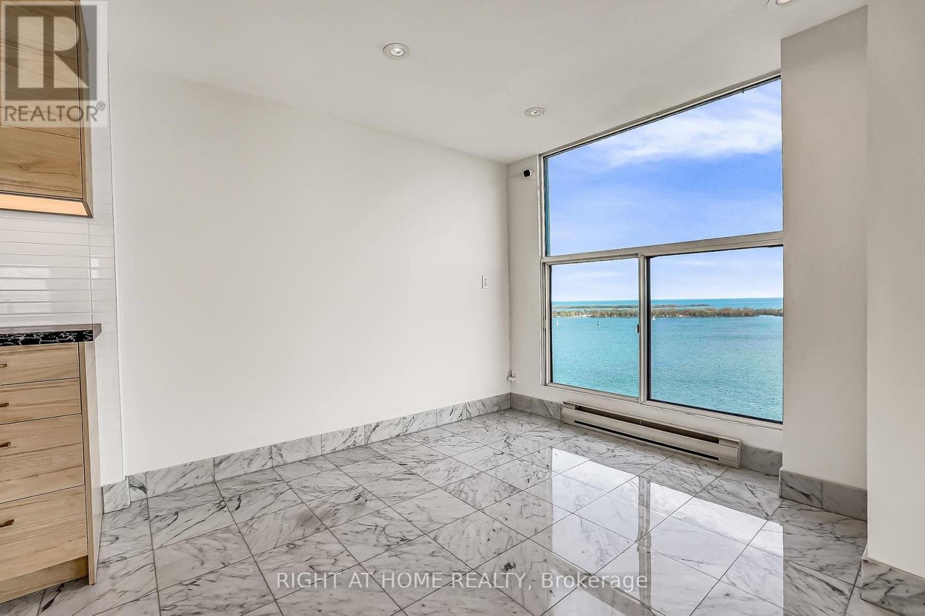 3008 - 99 HARBOUR SQUARE - Photo 17