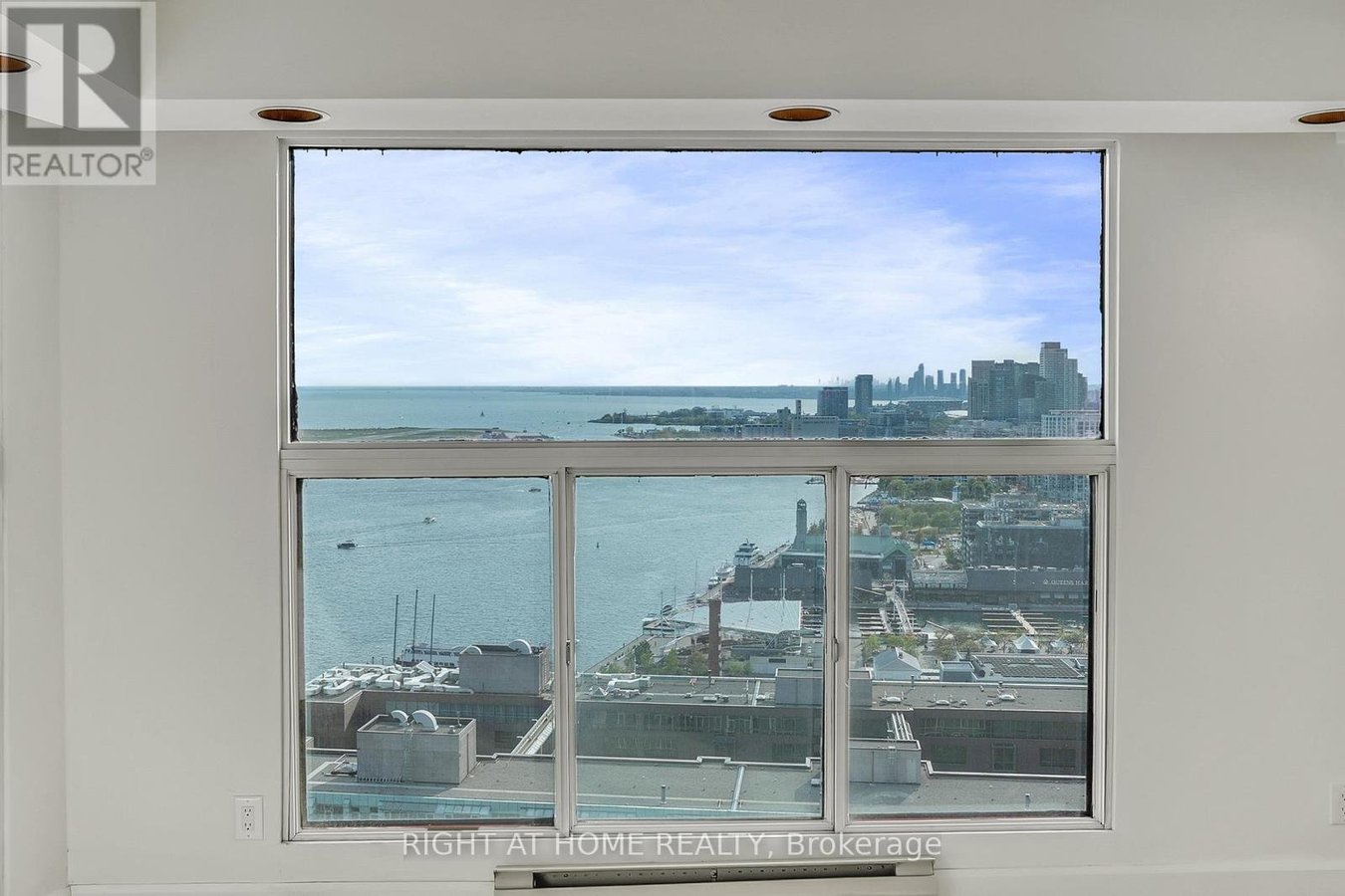 3008 - 99 HARBOUR SQUARE - Photo 23