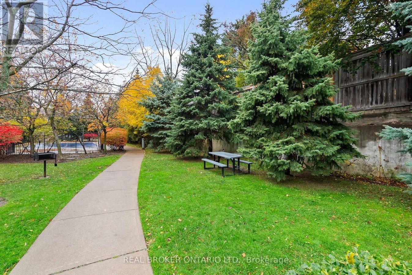601 - 1720 EGLINTON AVENUE E - Photo 28
