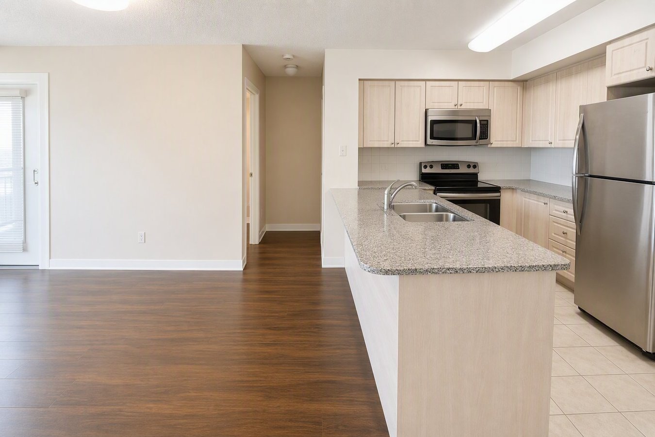 51 Lower Simcoe Street - Photo 5