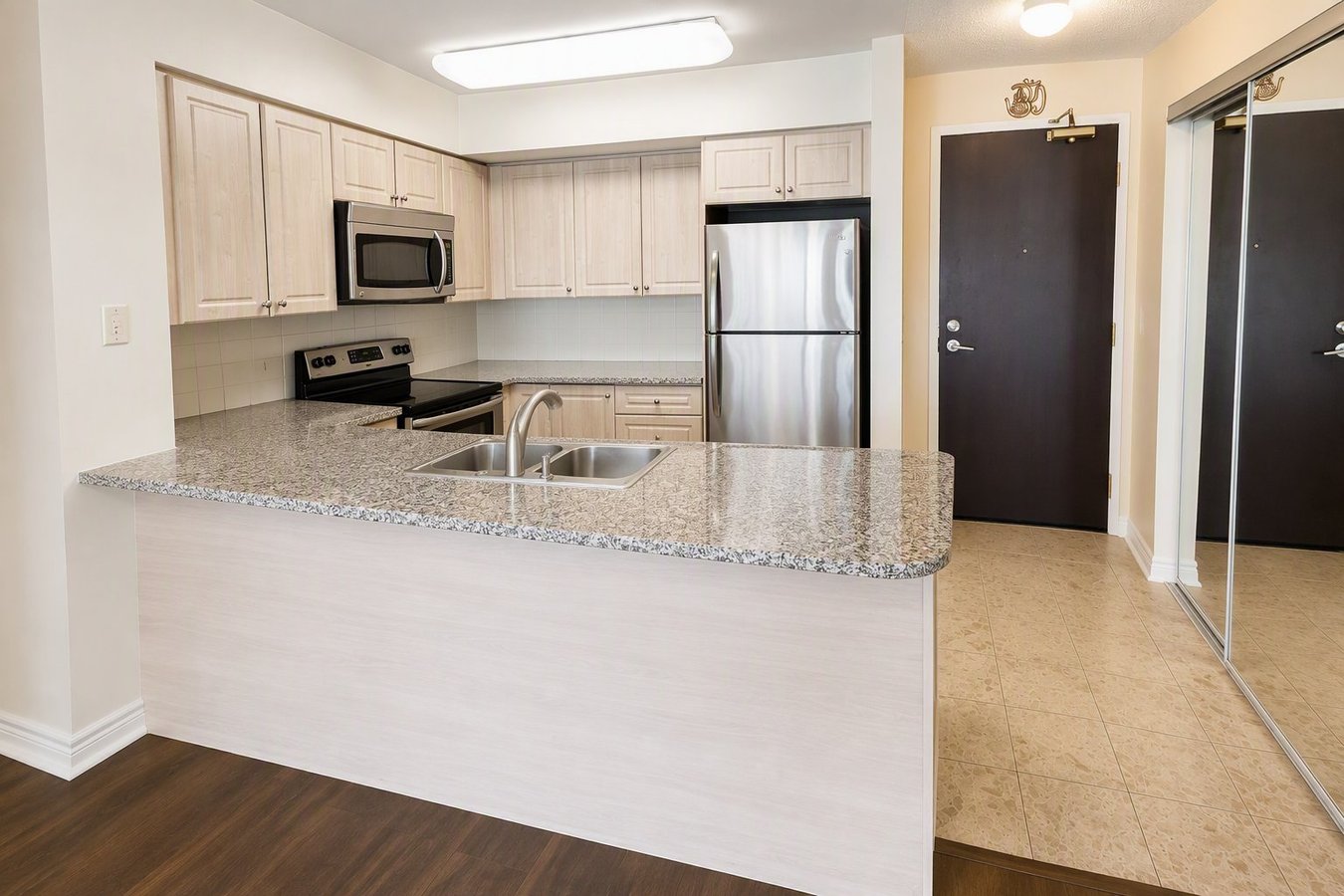 51 Lower Simcoe Street - Photo 4
