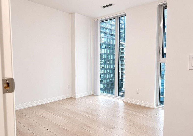 400 King Street West - Photo 3