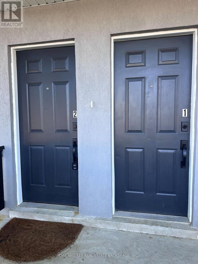 UPPER - 6 LAPP STREET - Photo 3