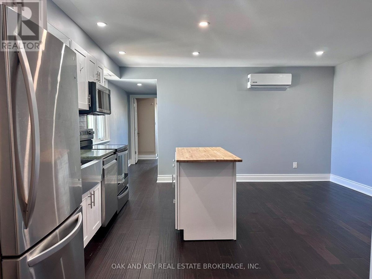 UPPER - 6 LAPP STREET - Photo 8