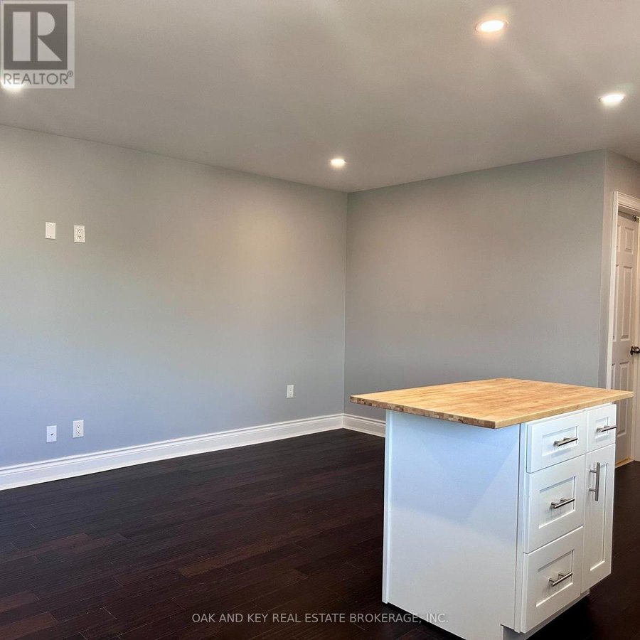 UPPER - 6 LAPP STREET - Photo 11