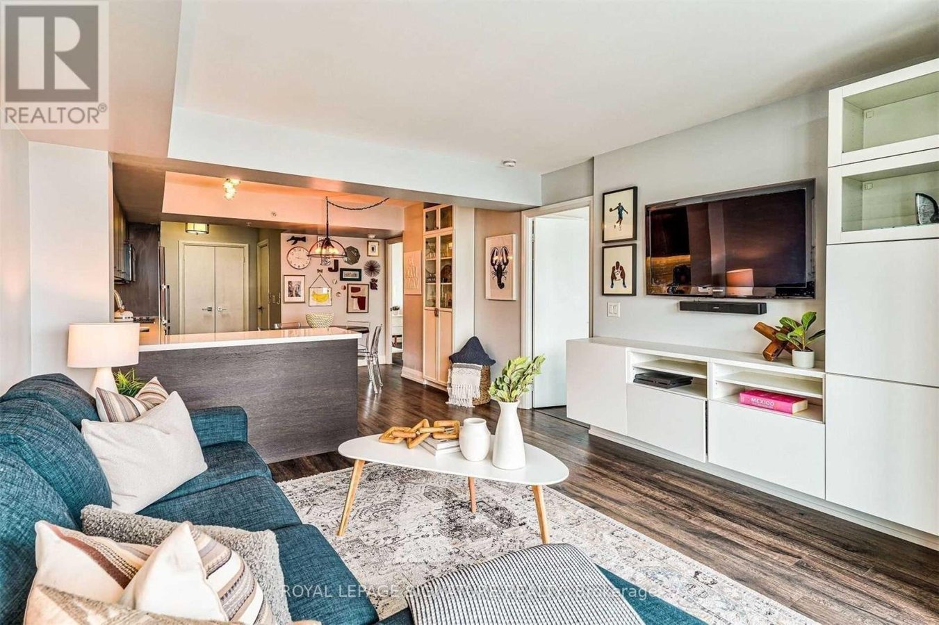1209 W - 565 WILSON AVENUE - Photo 1