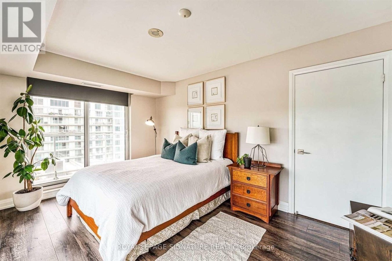 1209 W - 565 WILSON AVENUE - Photo 8